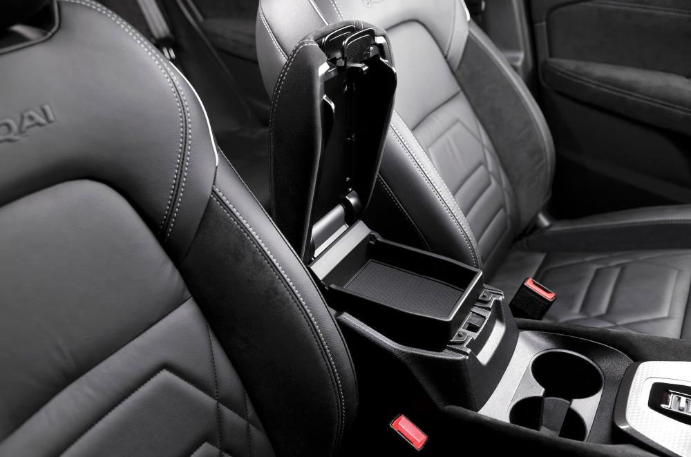 Nissan Qashqai interior detail