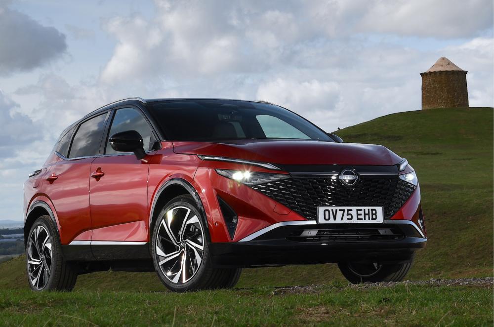 Nissan Qashqai static front right