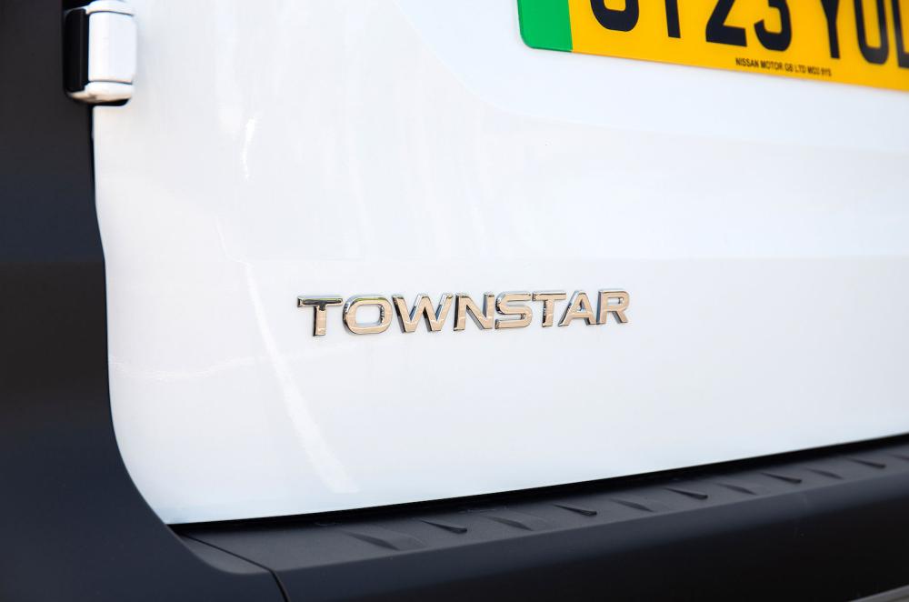 Nissan Townstar EV badge detail