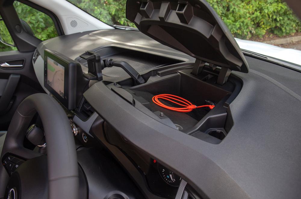 Nissan Townstar EV dashboard storage