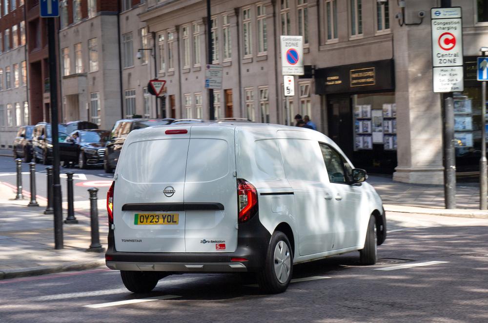 Nissan Townstar EV rear cornering