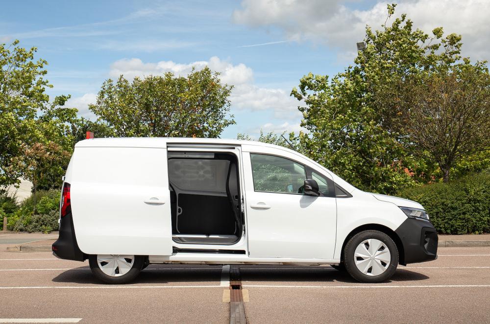 Nissan Townstar EV right static door open