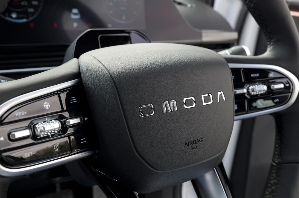 Omoda 5 steering wheel detail