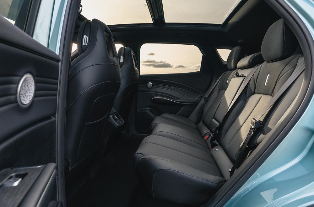 Omoda 7 rear seats