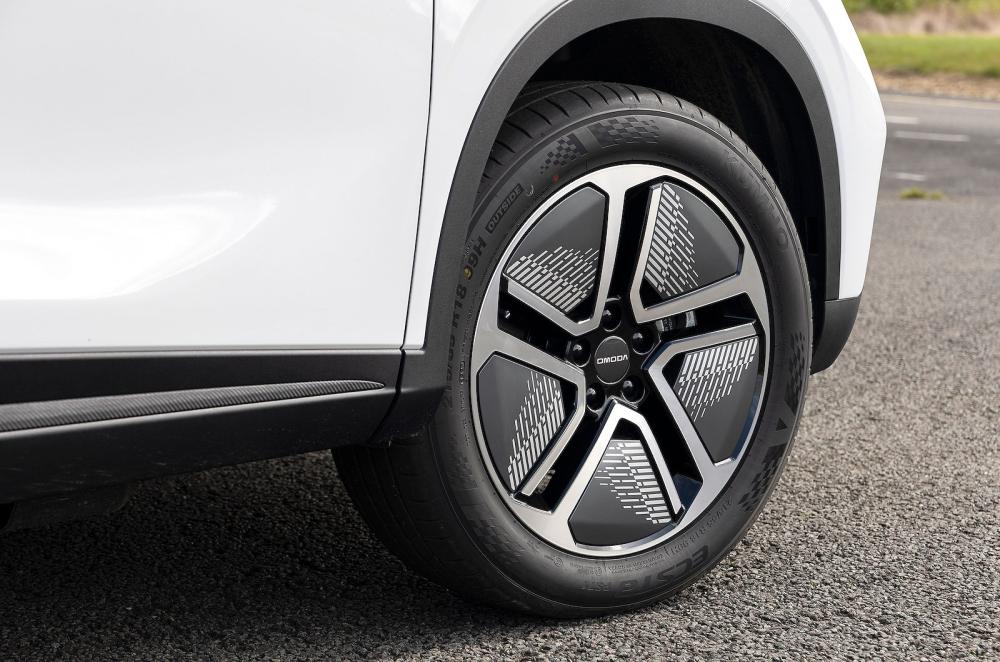 Omoda E5 alloy wheel