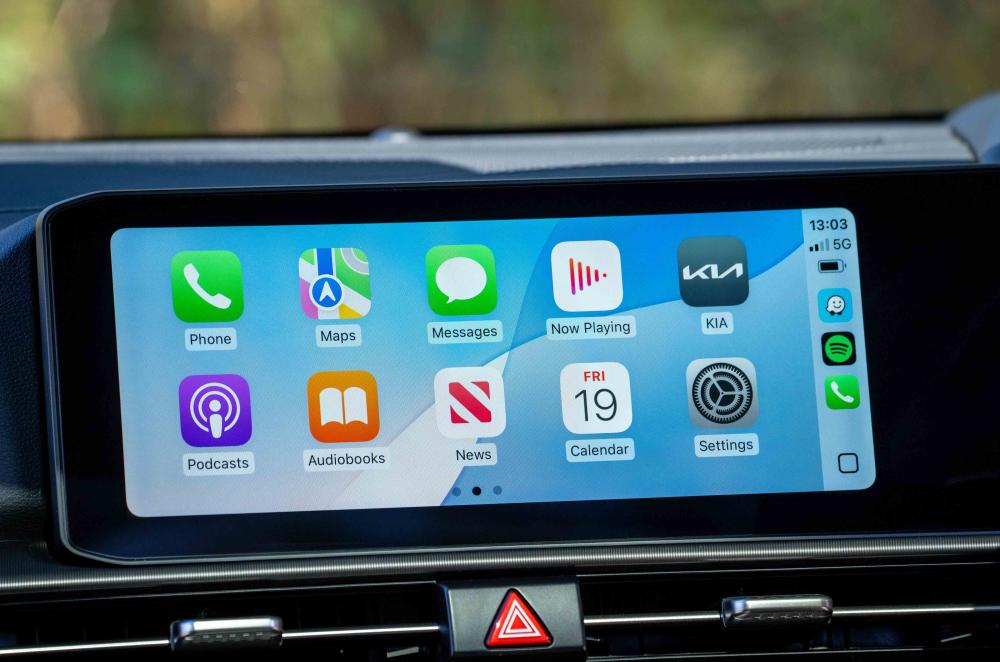 Kia Sportage interior details