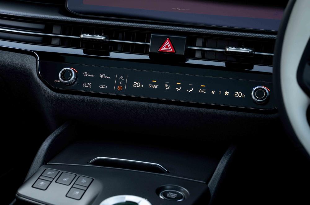 Kia Sportage interior details