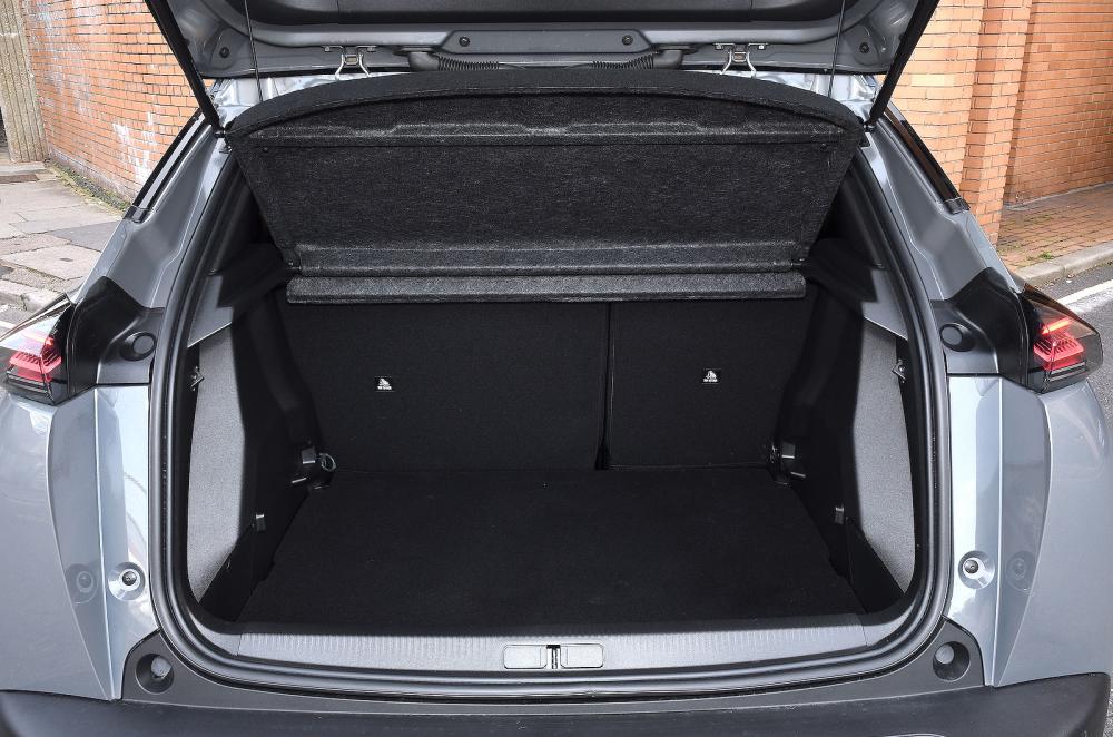 Peugeot 2008 boot