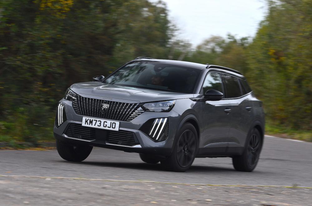 Peugeot 2008 front cornering