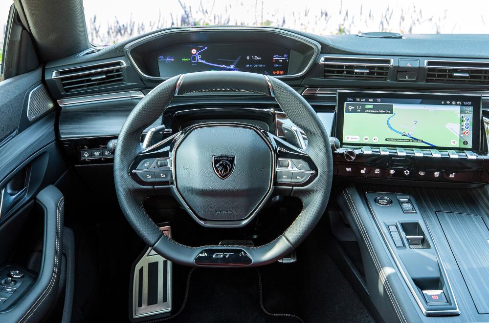 Peugeot 3008 interior dashboard