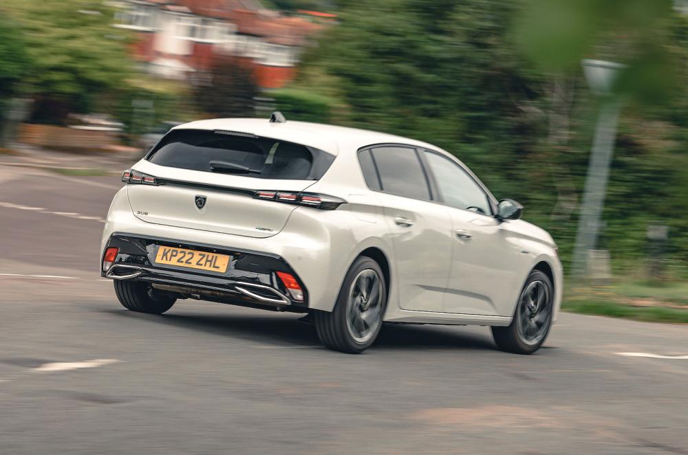 Peugeot 308 rear right driving