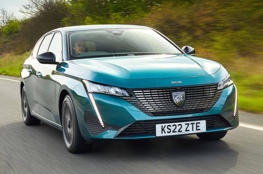 Peugeot 308 SW front right driving