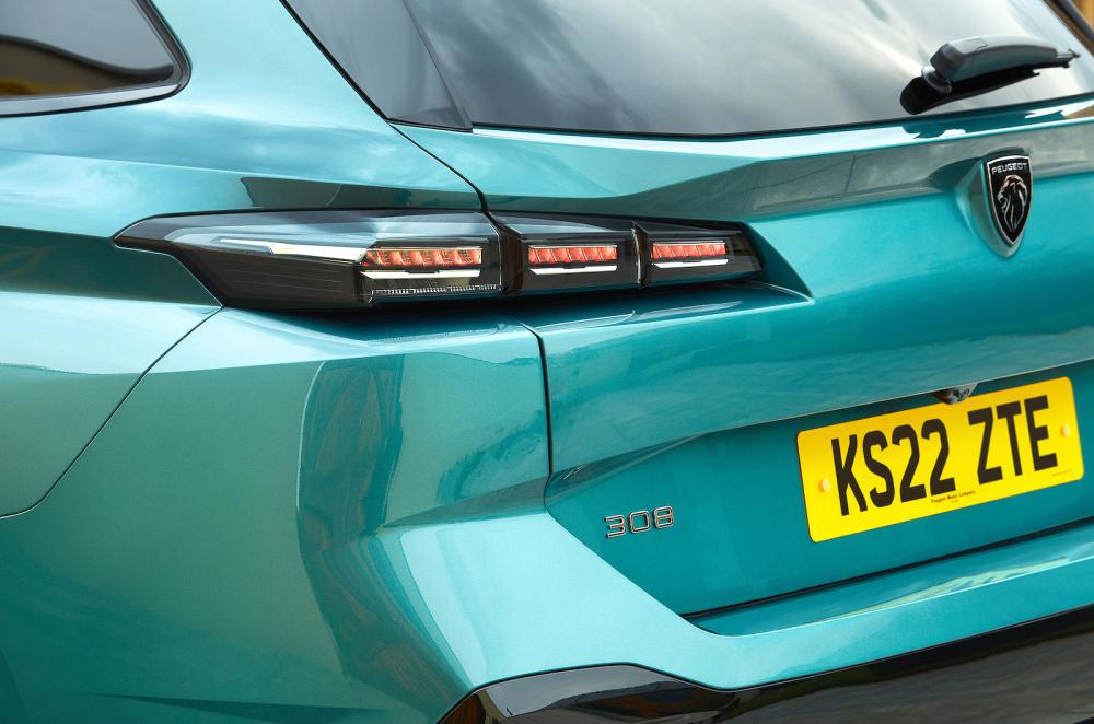 Peugeot 308 SW rear lights detail