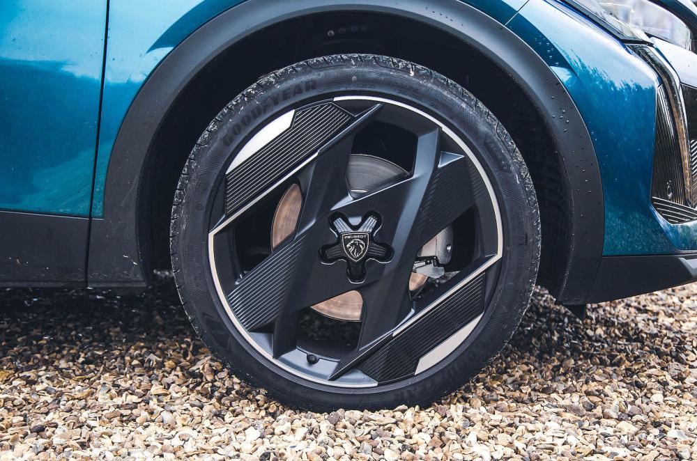 Peugeot 408 alloy wheel