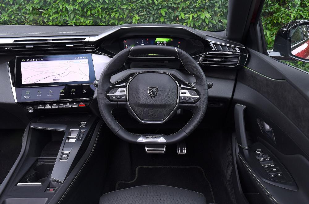 Peugeot 408 dashboard