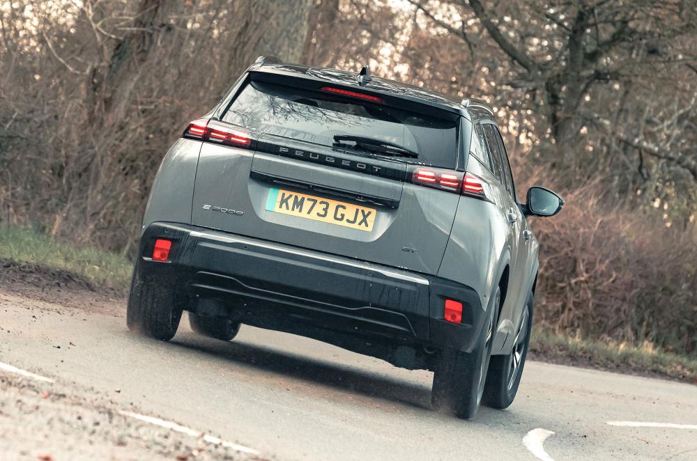 Peugeot e-2008 rear cornering