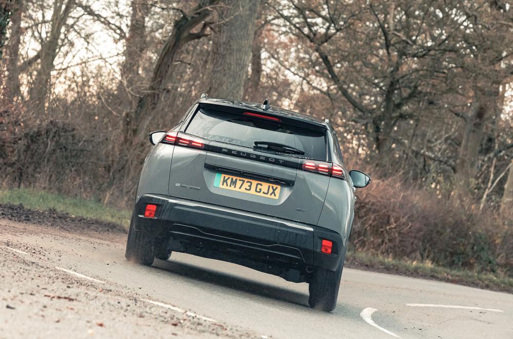 Peugeot e-2008 rear cornering