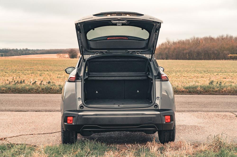 Peugeot e-2008 rear static boot open