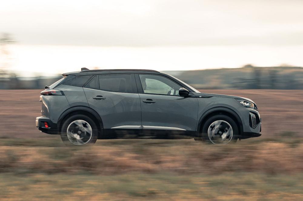 Peugeot e-2008 right driving