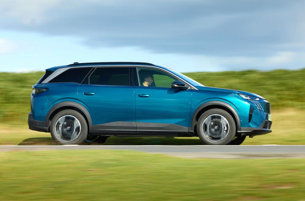 Peugeot e-5008 right driving