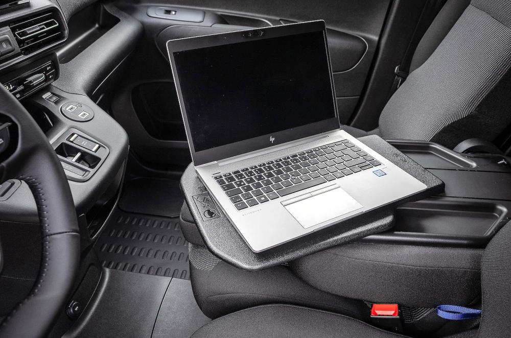 Peugeot Partner interior