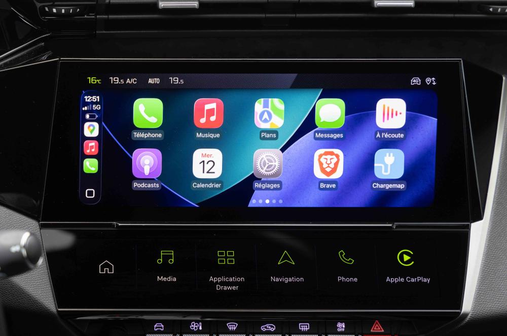 Peugeot 308 SW interior