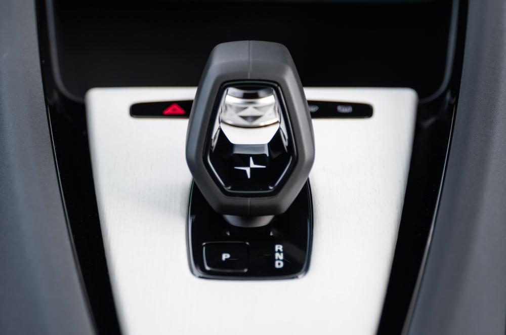 Polestar 2 gear lever detail