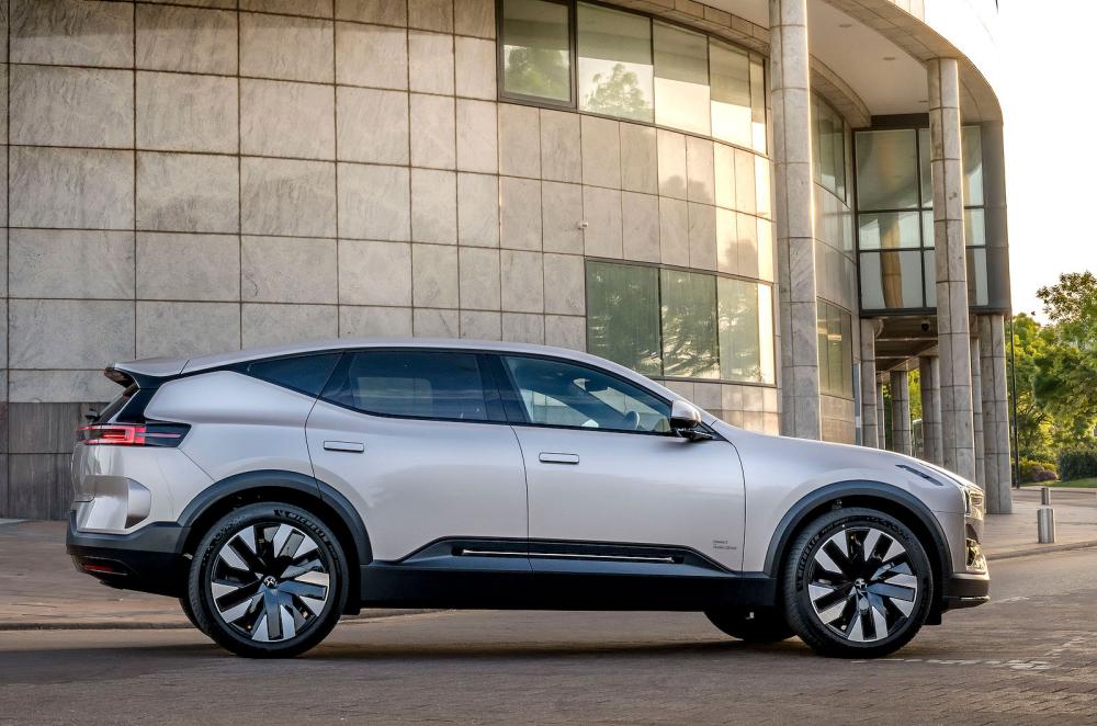 Polestar 3 right static