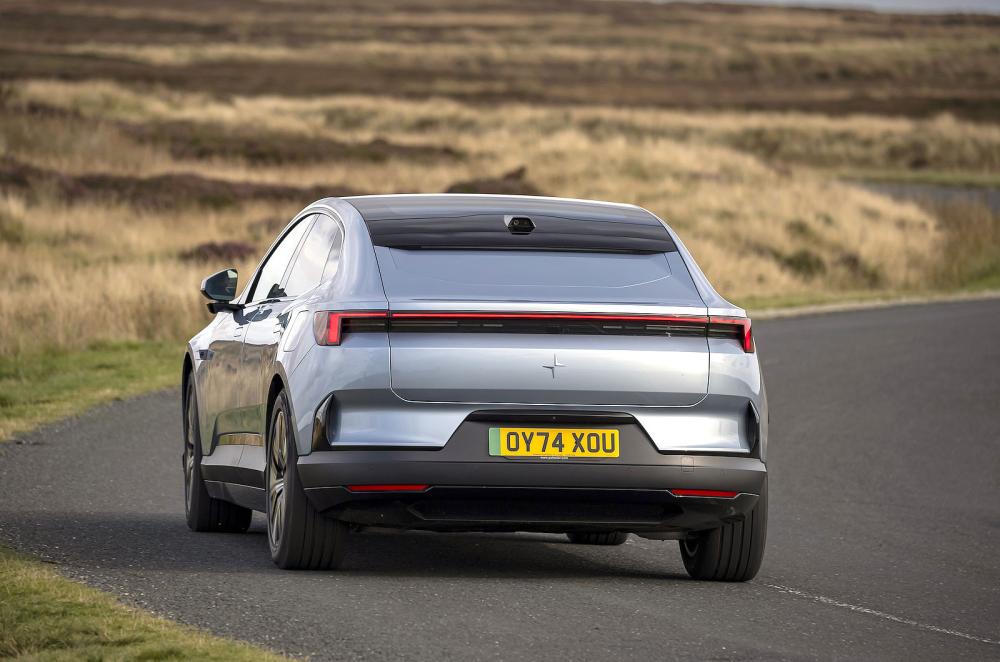 Polestar 4 rear cornering