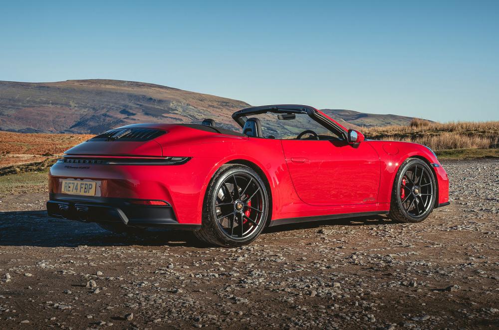 Porsche 911 Cabriolet rear right static