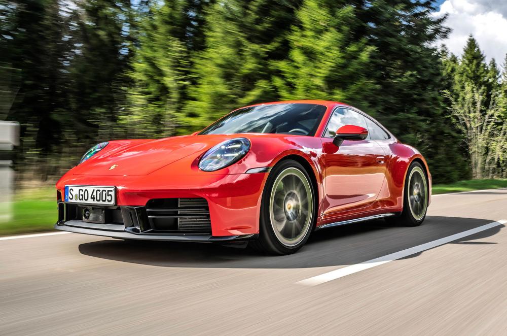 Porsche 911 front left driving