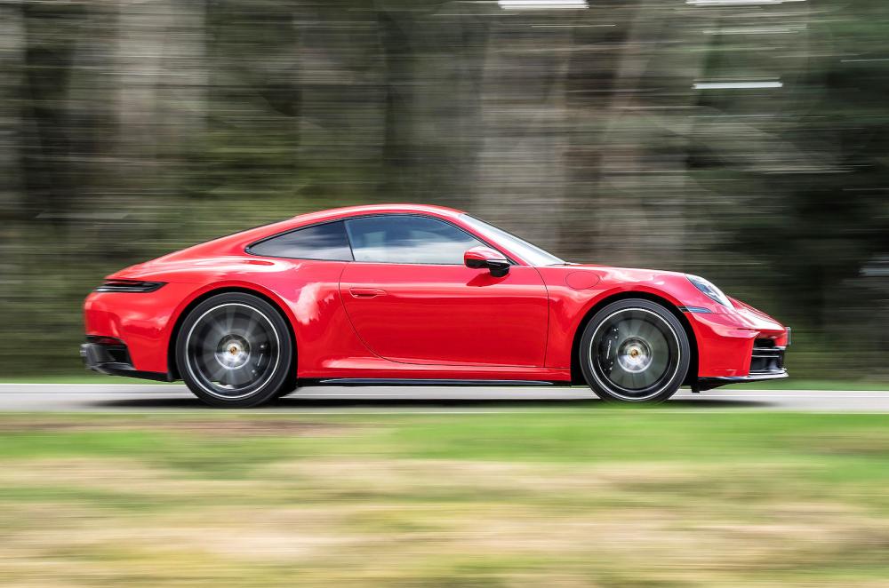 Porsche 911 right driving
