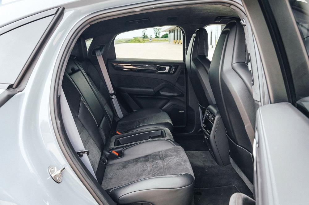 Porsche Cayenne Coupé back seats