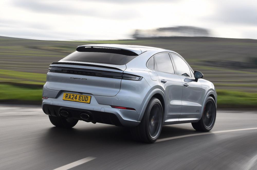 Porsche Cayenne Coupé rear cornering