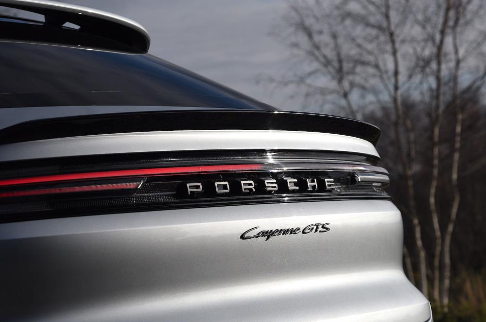 Porsche Cayenne Coupé rear detail