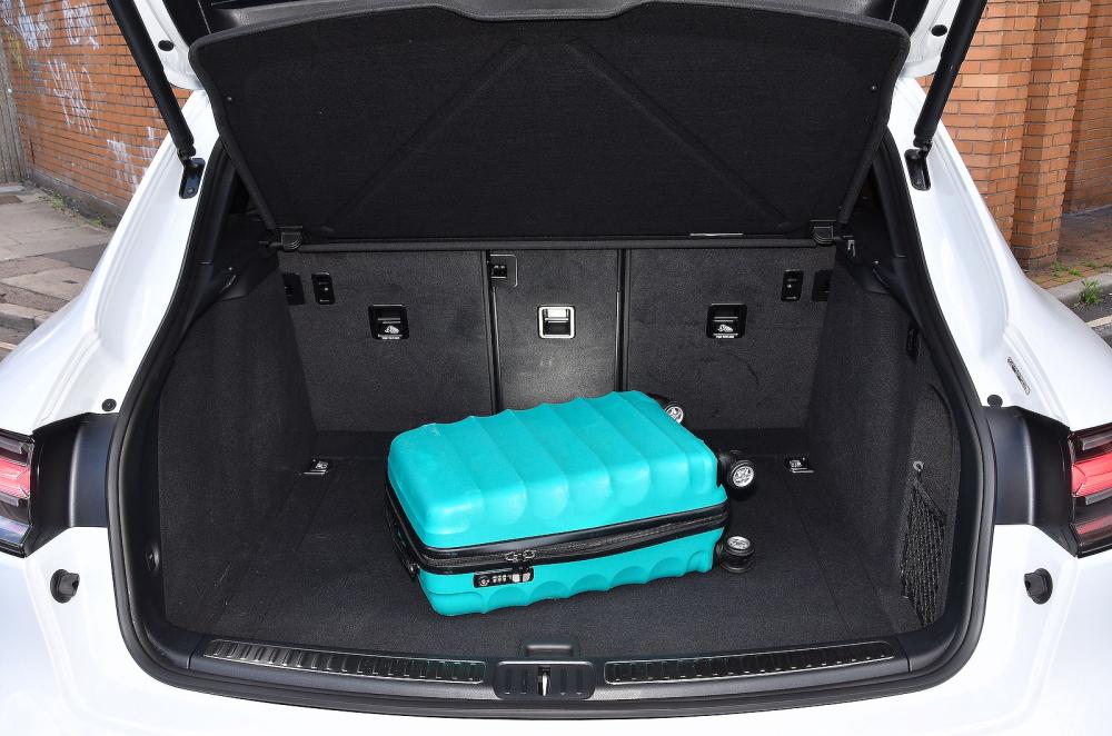 Porsche Macan boot open