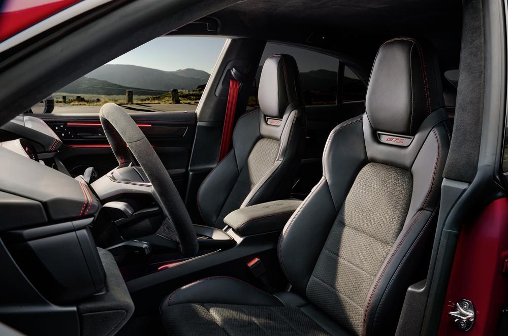 Porsche Macan Electric front seats
