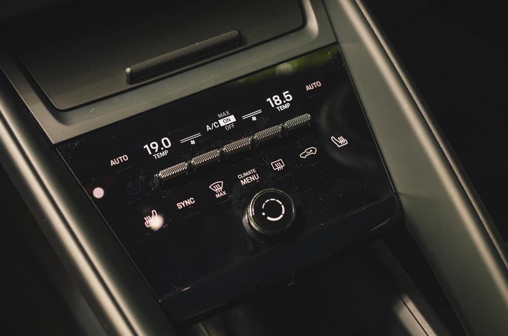 Porsche Macan Electric interior detail