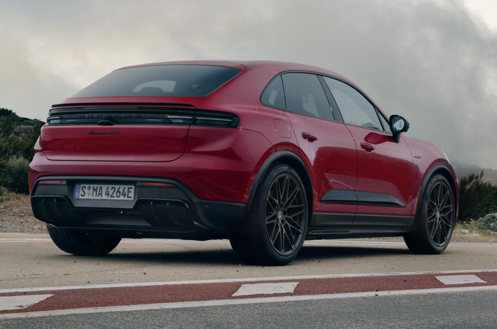 Porsche Macan Electric static rear right