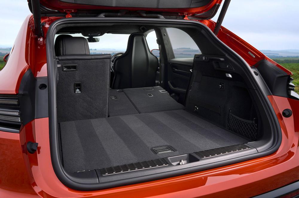 Porsche Macan Turbo Electric boot