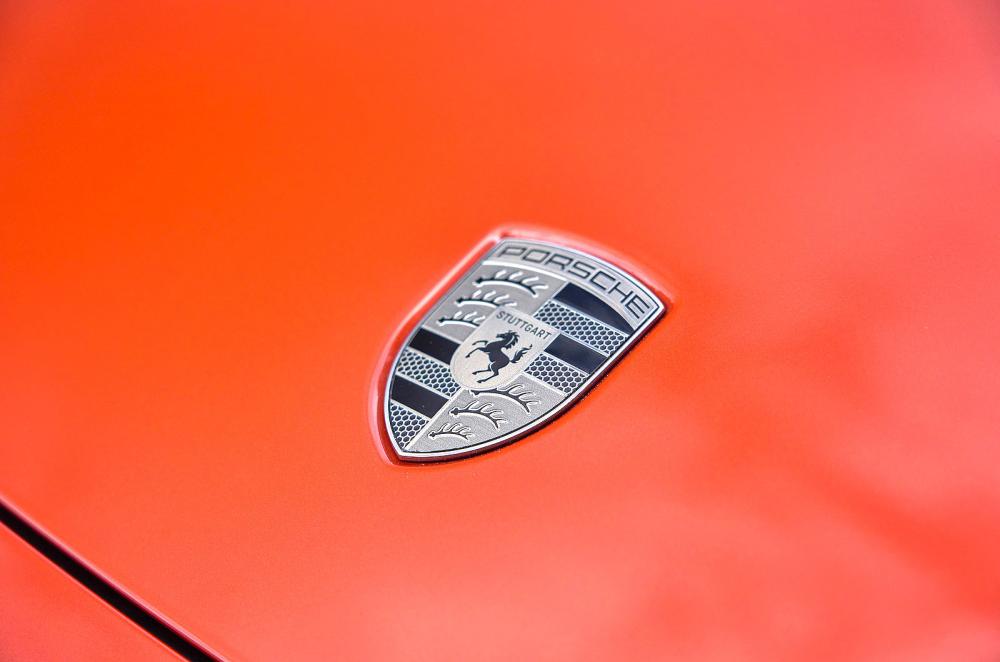 Porsche Macan Turbo Electric front badge