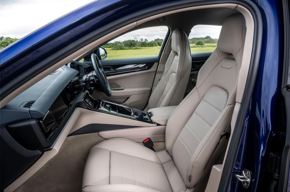 Porsche Panamera front seats