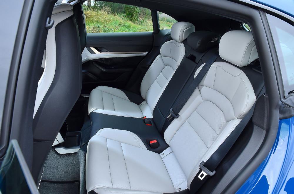 Porsche Taycan Cross Turismo interior back seats