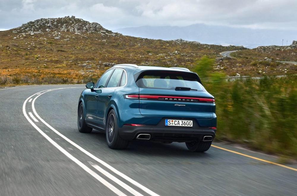 Porsche Cayenne rear cornering