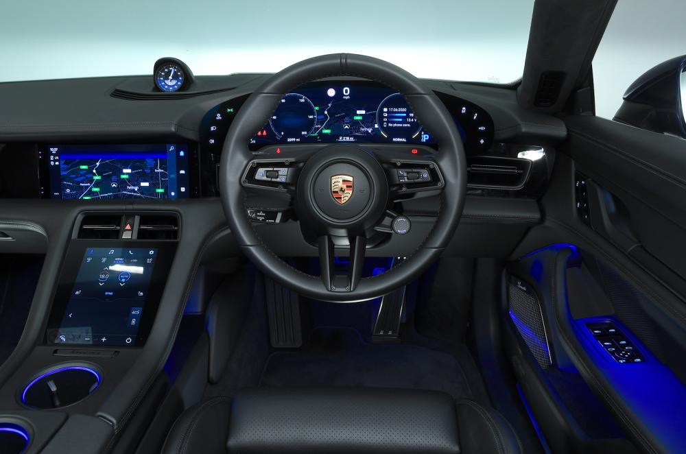 Porsche Taycan dashboard