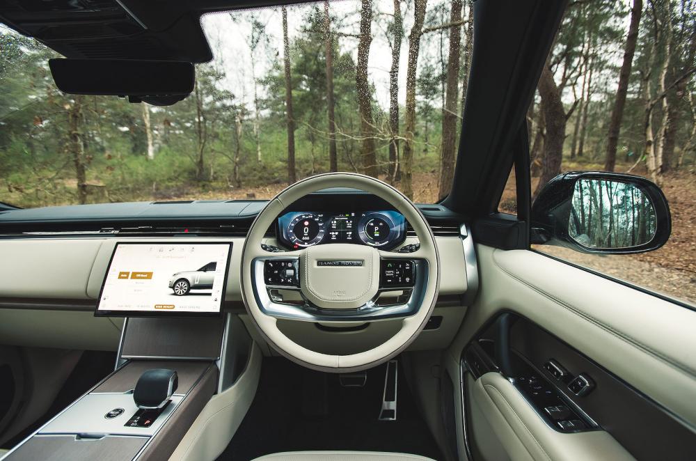 Range Rover dashboard