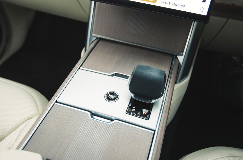 Range Rover gear selector