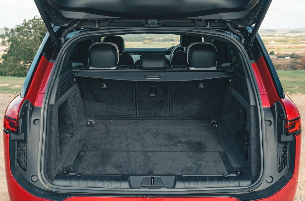 Range Rover Sport boot open