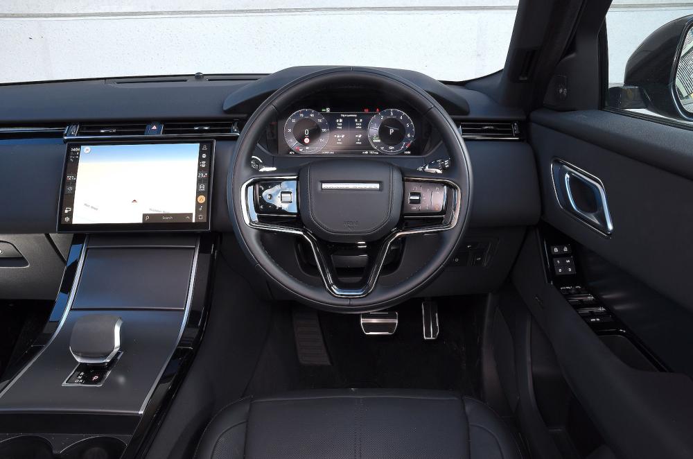 Range Rover Velar dashboard