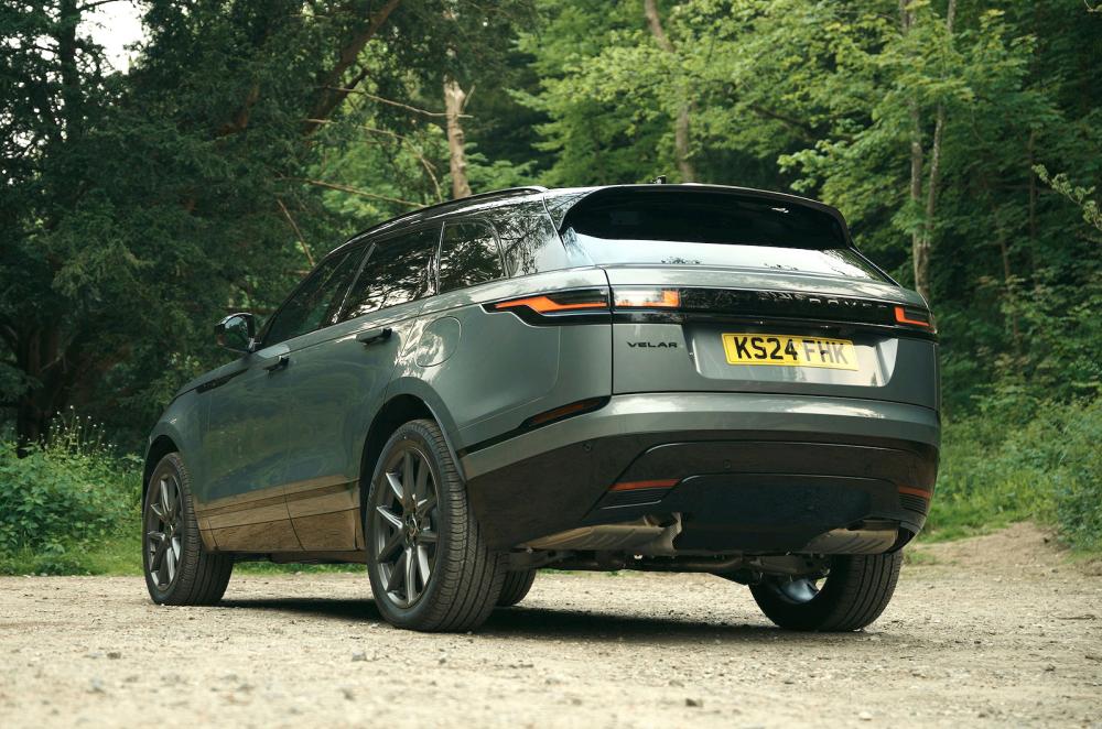 Range Rover Velar rear left static